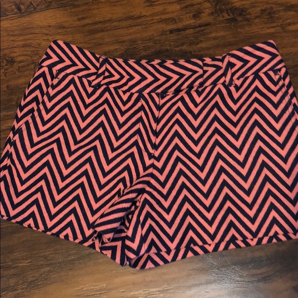 Ann Taylor Loft Riviera Short size 4 EUC - Picture 4 of 7